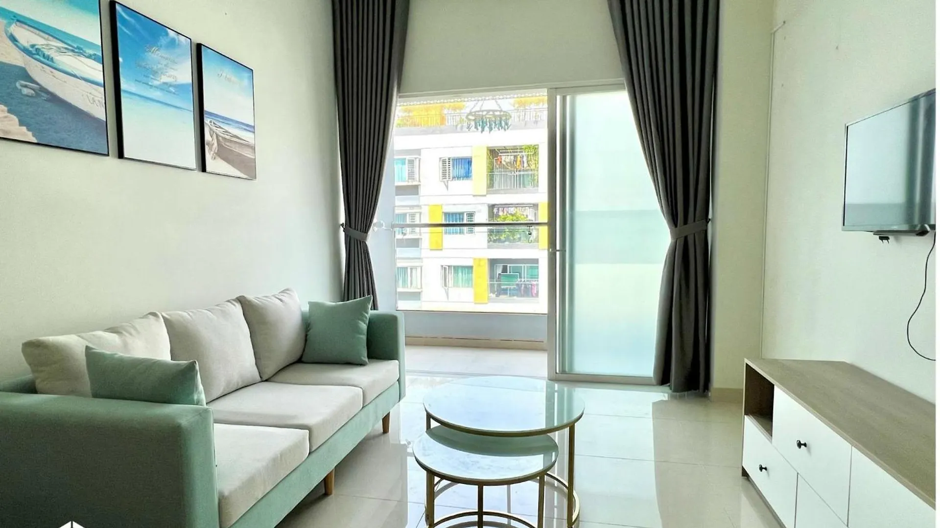 Studio-Charmington La Pointe-District 10 Ho Chi Minh City Vietnam
